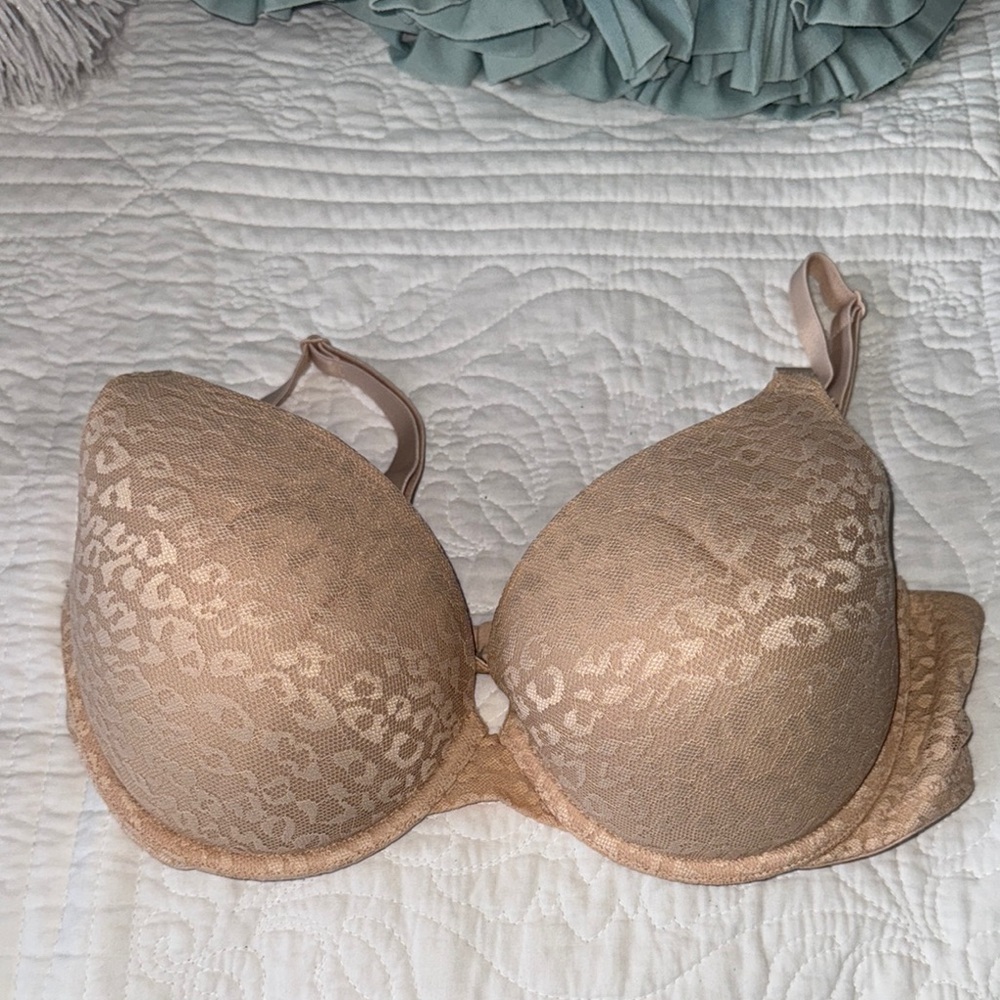 Elegant Tan Lace Bra